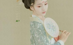 献b门 庄巧涵图片